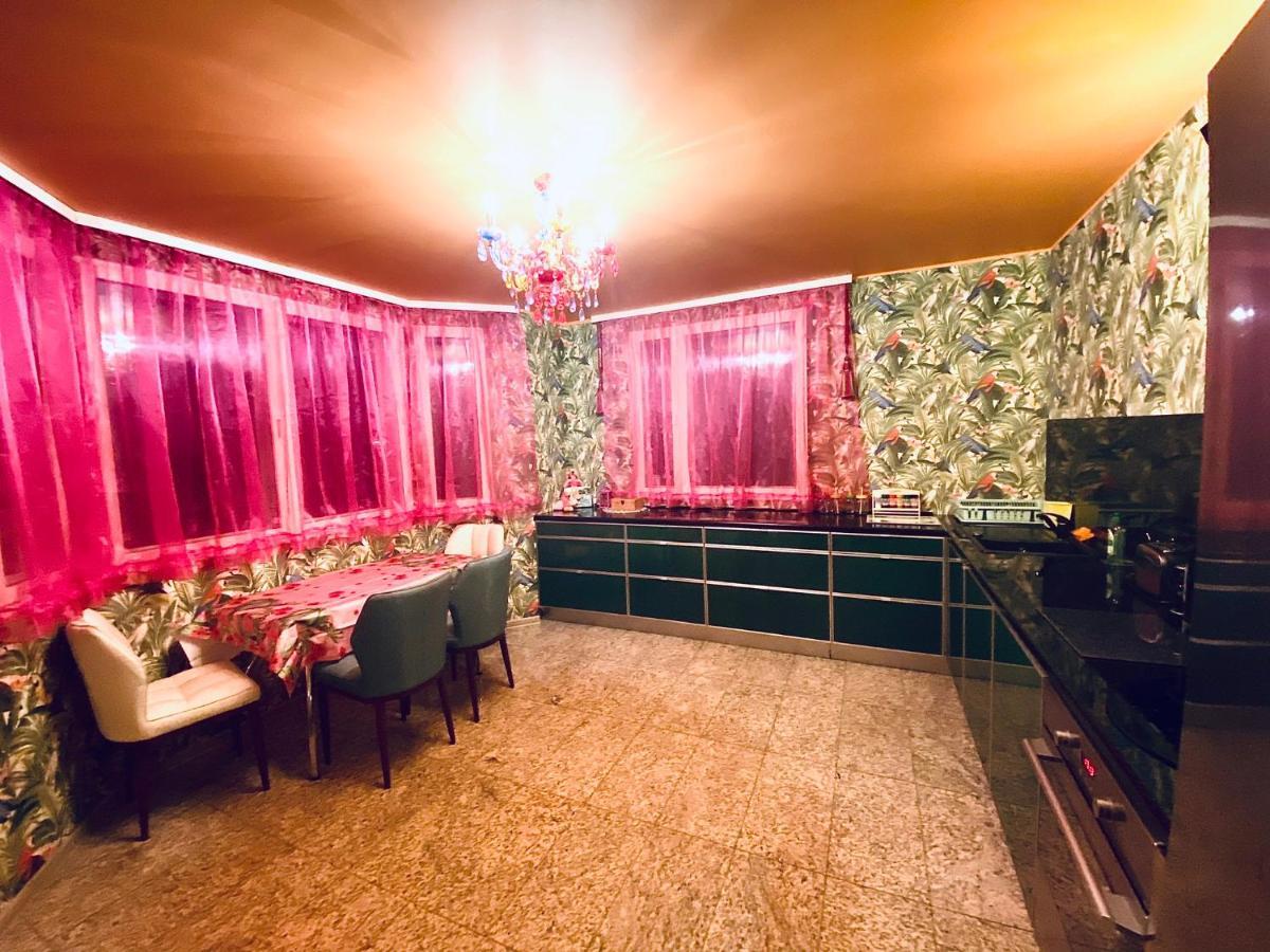 Party House Hotel Cielavas Exterior foto